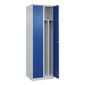 C+P Spind Classic PLUS, 2 Abteile, lichtgrau / enzianblau, B 600 mm, mit Bodengleitern, Zylinderschloss, Trennwand mittig