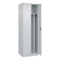 C+P Spind Classic PLUS, 2 Abteile, lichtgrau, B 600 mm, mit Bodengleitern, Zylinderschloss, Trennwand mittig