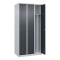 C+P Spind Classic PLUS, 3 Abteile, lichtgrau / grau, B 900 mm, mit Bodengleitern, Zylinderschloss, Trennwand mittig