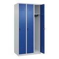 C+P Spind Classic PLUS, 3 Abteile, lichtgrau / enzianblau, B 900 mm, mit Bodengleitern, Drehriegel