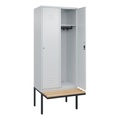 C+P Spind Classic PLUS Sitzbank, 2 Abteile, lichtgrau, B 800 mm, Zylinderschloss, auskragend, Buche-Hartholz