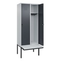 C+P Spind Classic PLUS Sitzbank, 2 Abteile, lichtgrau / grau, B 800 mm, Sicherheits-Drehriegel, auskragend, Kunststoff