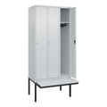 C+P Spind Classic PLUS Sitzbank, 3 Abteile, lichtgrau, B 900 mm, Zylinderschloss, auskragend, Kunststoff