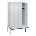 C+P Spind Classic PLUS Sitzbank, 4 Abteile, lichtgrau, B 1200 mm, Zylinderschloss, auskragend, Kunststoff