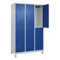 C+P Doppelstock-Spind Classic PLUS, 3 Abteile, lichtgrau / enzianblau, HxB 1950 x 1200 mm, mit Füßen, Drehriegel