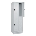 C+P Doppelstock-Spind Classic PLUS, 2 Abteile, lichtgrau, HxB 1950 x 600 mm, mit Bodensockel, Drehriegel