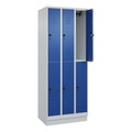 C+P Doppelstock-Spind Classic PLUS, Sockel, 3 Abteile, HxBxT 1.950 x 750 x 500 mm, lichtgrau, enzianblau, 6 Fächer, für Vorhängeschloss