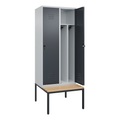 C+P Spind Classic PLUS Sitzbank, 2 Abteile, mittig, lichtgrau / grau, B 800 mm, Sicherheits-Drehriegel, untergebaut, Buche-Hartholz