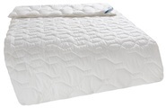 Beco Microfaserbettdecke »Lokken«, 4-Jahreszeiten, Füllung Polyester, Bezug Microfaser-Feinbatist uni, samtweich, (1 St.), Bettdecke in 135x200, 155x220, 200x200 cm, für den Sommer geeignet