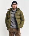Gant Steppjacke »ACTIVE CLOUD JACKET«, mit Kapuze, Mit Windschutz-Bündchen, Silikon-Markenbadge
