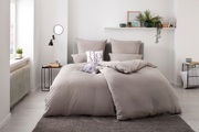 my home Bettwäsche »Desner«, (2 tlg.), Mikrofaser Qualität, Uni Design, 100% Polyester, Premium Qualität, soft, feinfädig, uni Design, Ökotex zertifiziert, Kissenbezug und Bettdeckenbezug mit Knöpfen ausgestattet, zeitlose uni Design