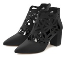 Lascana, LASCANA Stiefelette, mit femininer Spitze und Blockabsatz VEGAN