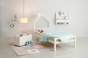 LÜTTENHÜTT, Lüttenhütt Kinderbett »Alpi«, Einzelbett aus schönem massivem Kiefernholz, in einer Haus-Optik Form, inklusive Lattenrost, in verschiedenen Farbvarianten enthältlich, Liefefläche 90x200 cm