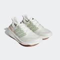 adidas Performance Laufschuh »Ultraboost Light Laufschuh«