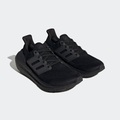 adidas Performance Laufschuh »Ultraboost Light Laufschuh«