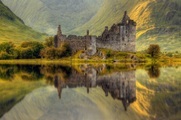 Papermoon Fototapete »Photo-Art WOJCIECH KRUCZYNSKI, KILCHURN«, Vliestapete, hochwertiger Digitaldruck, inklusive Kleister