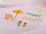 Kneer Wohndecke »Happy Camper«, aus Waffelpiqué mit Stickerei, auch als Tagesdecke einsetzbar