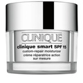 Clinique, Clinique smart SPF 15 Custom-Repair Moisturizer für sehr trockene Haut
