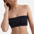 Gesmoktes Bikini-Oberteil, Bandeau-Form, Tupfenmuster
