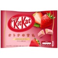 KitKat, KitKat Dark Strawberry 135.6g Japan-Edition