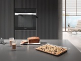 Miele Deutschland, Miele Backofen im perfekt kombinierbaren Design mit LED-Beleuchtung und Pyrolyse. H 7460 BP