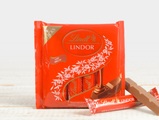 Lindt Lindor Schokoladenriegel Milch Multipack, 4 Stück, 100g