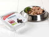 Yarrah, Bio Paté Rind mit Spirulina Hundenassfutter, 150g