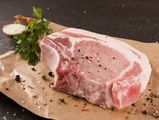 Schweins-Kotelett mit Speck, ca. 300g