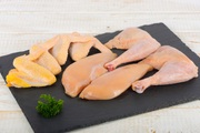 BIOLogisch, Bio Poulet KAGfreiland, Mischpaket ganz mit Brust, Schenkel, Flügeli, ca. 1kg