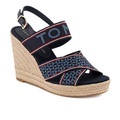 Tommy Hilfiger High-Heel-Sandalette »TOMMY WEBBING HIGH WEDGE SANDAL«, mit vestellbarer Schnalle