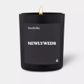 Candlehand, CandleHand - Duftkerze Flowery Smells like newlyweds, 7X8X7CM, Schwarz