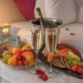 Romantik Suite Purple Love Mit Whirlpool & Balkon Unisex