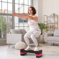 Northio - Steppbrett Aerobic-Stepper höhenverstellbar mit 3 Stufen (10/15/20 cm) Fitness Heimtrainer für Indoor Outdoor Belastbarkeit bis 150 kg Rot, One Size