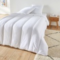Set aus Winterduvet und Kopfkissen mit Milbenschutz Set aus Winterduvet und Kopfkissen mit Milbenschutz