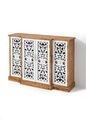 Sideboard mit Verzierungen