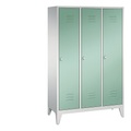 CP CLASSIC Garderobenschrank mit Füßen 3 Abteile, Abteilbreite 400 mm lichtgrau / lichtgrün