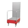 Fahrbare Auffangwanne mit Lochplattenwand 2 x 200-l-Fass stehend hintereinander, LxBxH 1200 x 800 x 2015 mm feuerrot