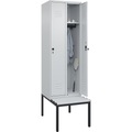 C+P Spind Classic PLUS Sitzbank, 2 Abteile, lichtgrau, B 600 mm, Sicherheits-Drehriegel, untergebaut, Kunststoff