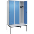 C+P Spind Classic PLUS Sitzbank, 3 Abteile, lichtgrau / lichtblau, B 1200 mm, Zylinderschloss, untergebaut, Kunststoff