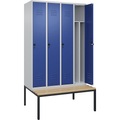 C+P Spind Classic PLUS Sitzbank, 4 Abteile, mittig, lichtgrau / enzianblau, B 1200 mm, Sicherheits-Drehriegel, untergebaut, Buche-Hartholz