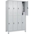 C+P Doppelstock-Spind Classic PLUS, 4 Abteile, lichtgrau, HxB 1950 x 1200 mm, mit Füßen, Drehriegel