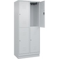 C+P Doppelstock-Spind Classic PLUS, 2 Abteile, lichtgrau, HxB 1950 x 800 mm, mit Bodensockel, Zylinderschloss