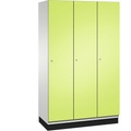 CP CAMBIO Garderobenschrank mit Stahlblech-Türen 3 Abteile, Breite 1200 mm Korpus lichtgrau / Tür viridingrün