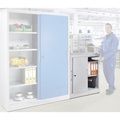 EUROKRAFT Schiebetürschrank mit 2 Fachböden, HxB 1000 x 1000 mm Tiefe 420 mm, Türen resedagrün RAL 6011