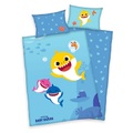 HERDING, HERDING Baby-Bettwäsche BABY SHARK (40x60/100x135) in blau