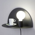 Lorefar (FARO), Als Nachttisch nutzbare Wandlampe Nit