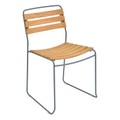 Fermob, Surprising Stapelbarer Stuhl / Holz & Metall - Fermob grau/holz natur en metall/holz