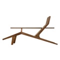 Moooi, Liberty lounger Liege / Nussbaum, massiv - mit Schaffell - Moooi holz natur en holz