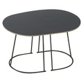 Airy Couchtisch / klein - 68 x 44 cm - Muuto schwarz en metall/holz