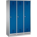 Garderobenspind Evolo S 3000, Stahl, mit Sockel, 3 Abteile mit jeweils B 400 mm, Zylinderschloss, weißaluminium RAL 9006/enzianblau RAL 5010